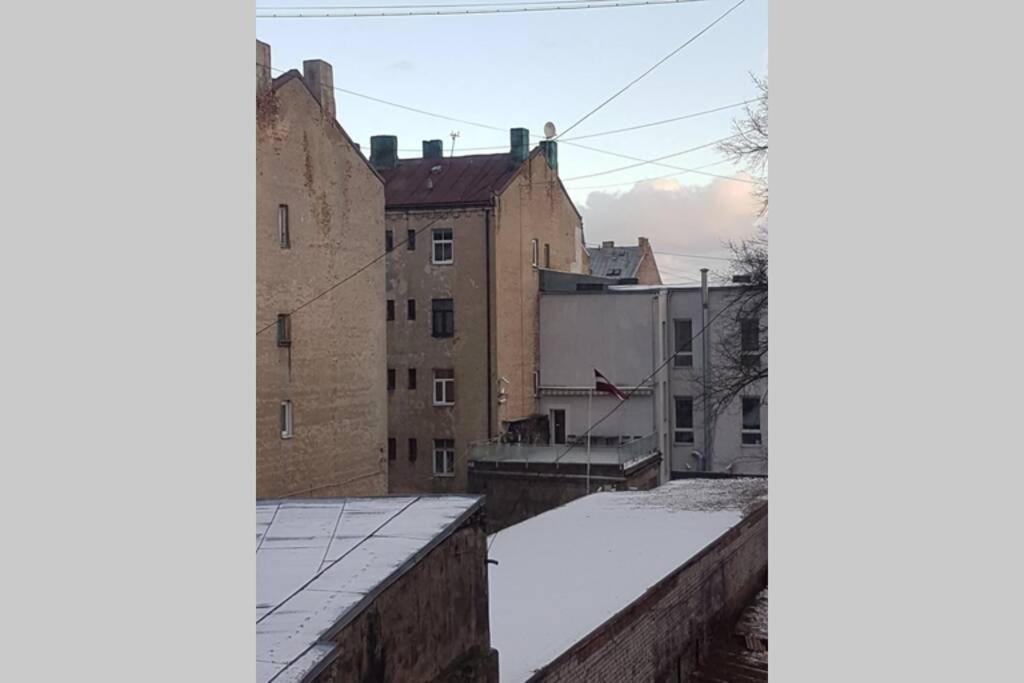 Bright And Cozy Studio In City Centre Riga Luaran gambar